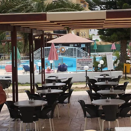 Aparthotel Astreas