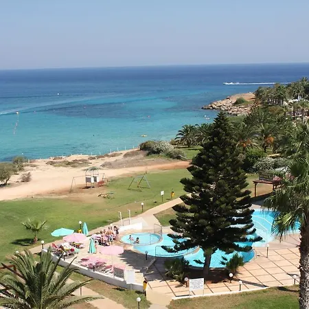 Astreas Aparthotel